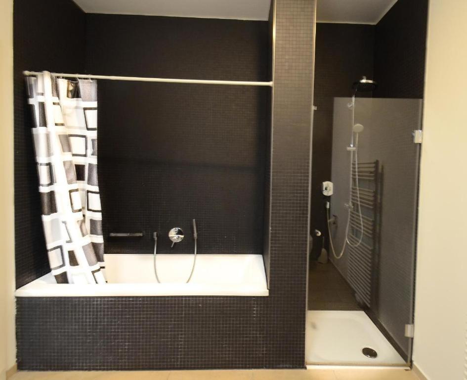 High-Quality In The Heart Of Stuttgart 4 Apartamento Exterior foto